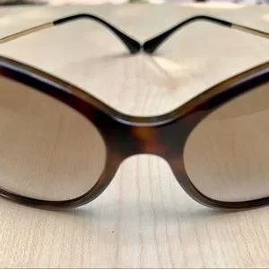 New! ⚜️VERSACE Women’s Sunglasses GORGEOUS CATEYE frames tinted lenses In case Versace | Accessories | New Versace Womens Sunglasses  main image 2